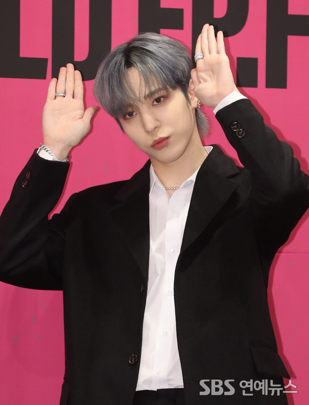 [E포토] 에이티즈 윤호, '토끼로 변신한 왕자님'