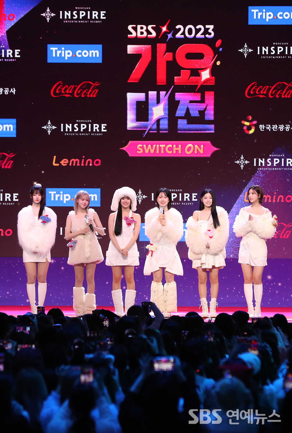 NMIXX on the Red Carpet at the 2023 SBS Music Awards