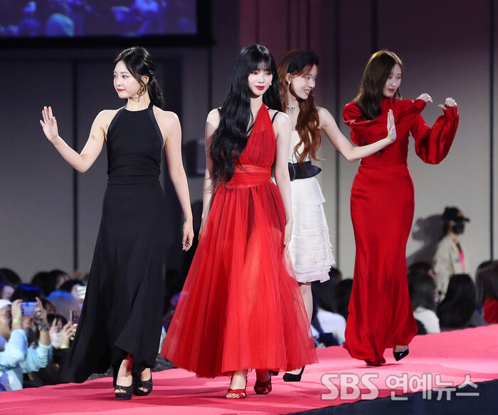 aespa at the SBS Music Awards red carpet
