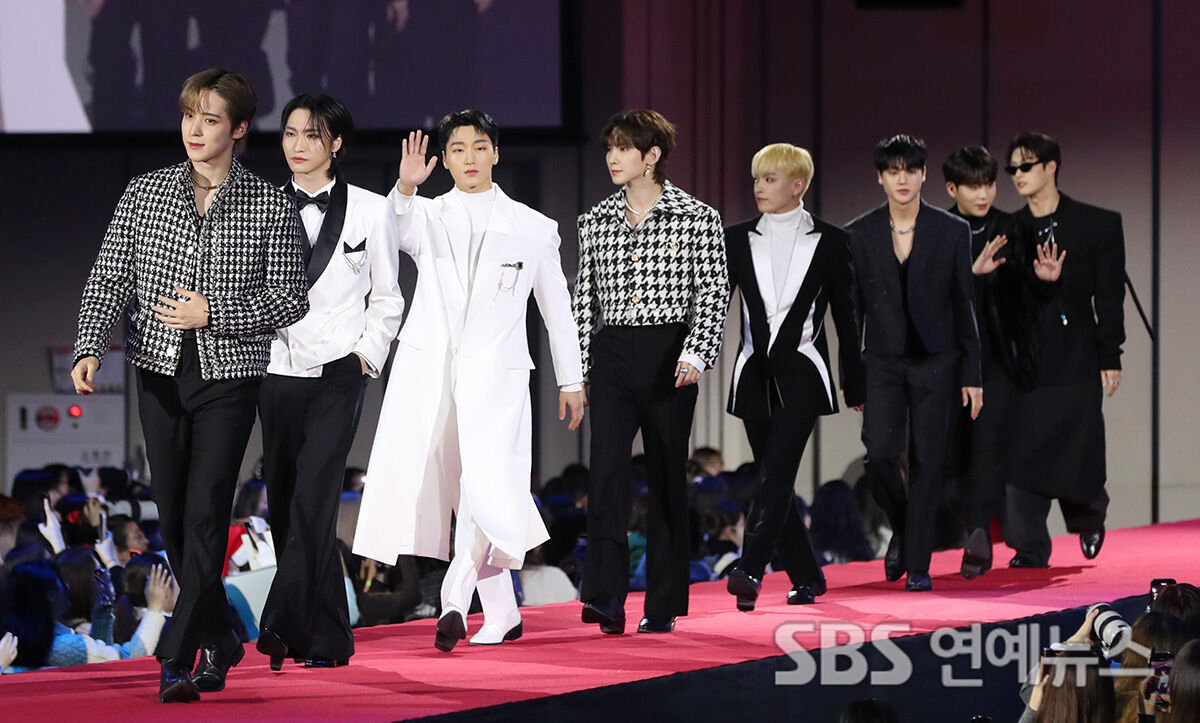 ATEEZ at the 2023 SBS Music Awards Red Carpet