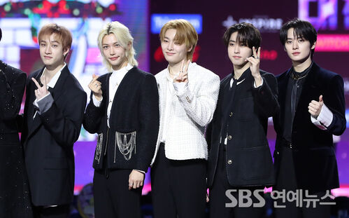 Stray Kids
