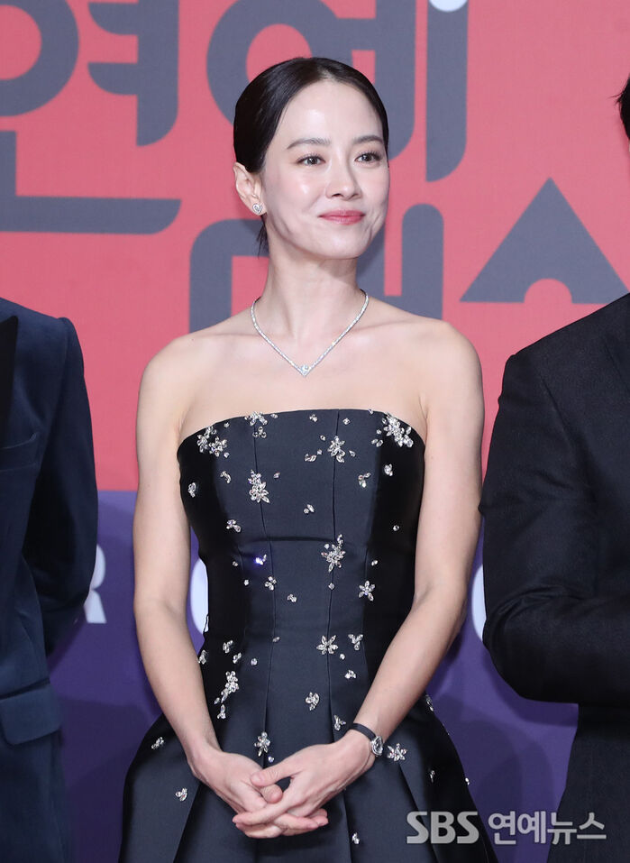 Song Ji-hyo