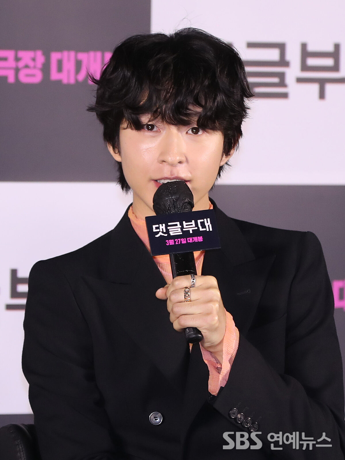 [E포토] 홍경, '개성 강한 키보드 워리어'