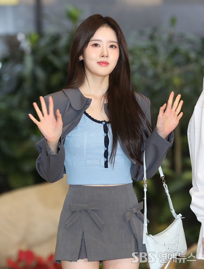 STAYC's Sieun at Gimpo Airport
