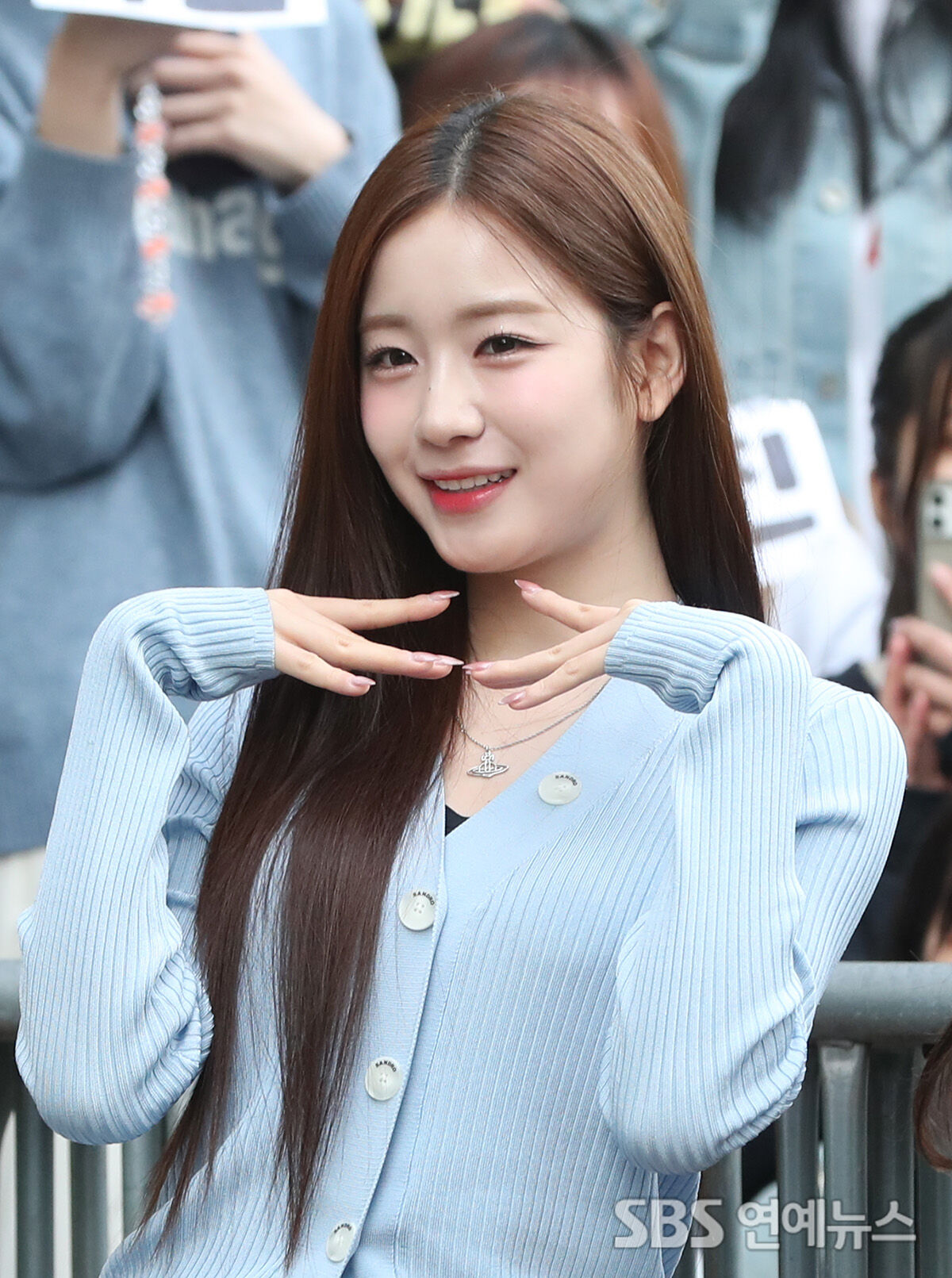 [E포토] 우아 우연, '우연히 찾아온 봄'