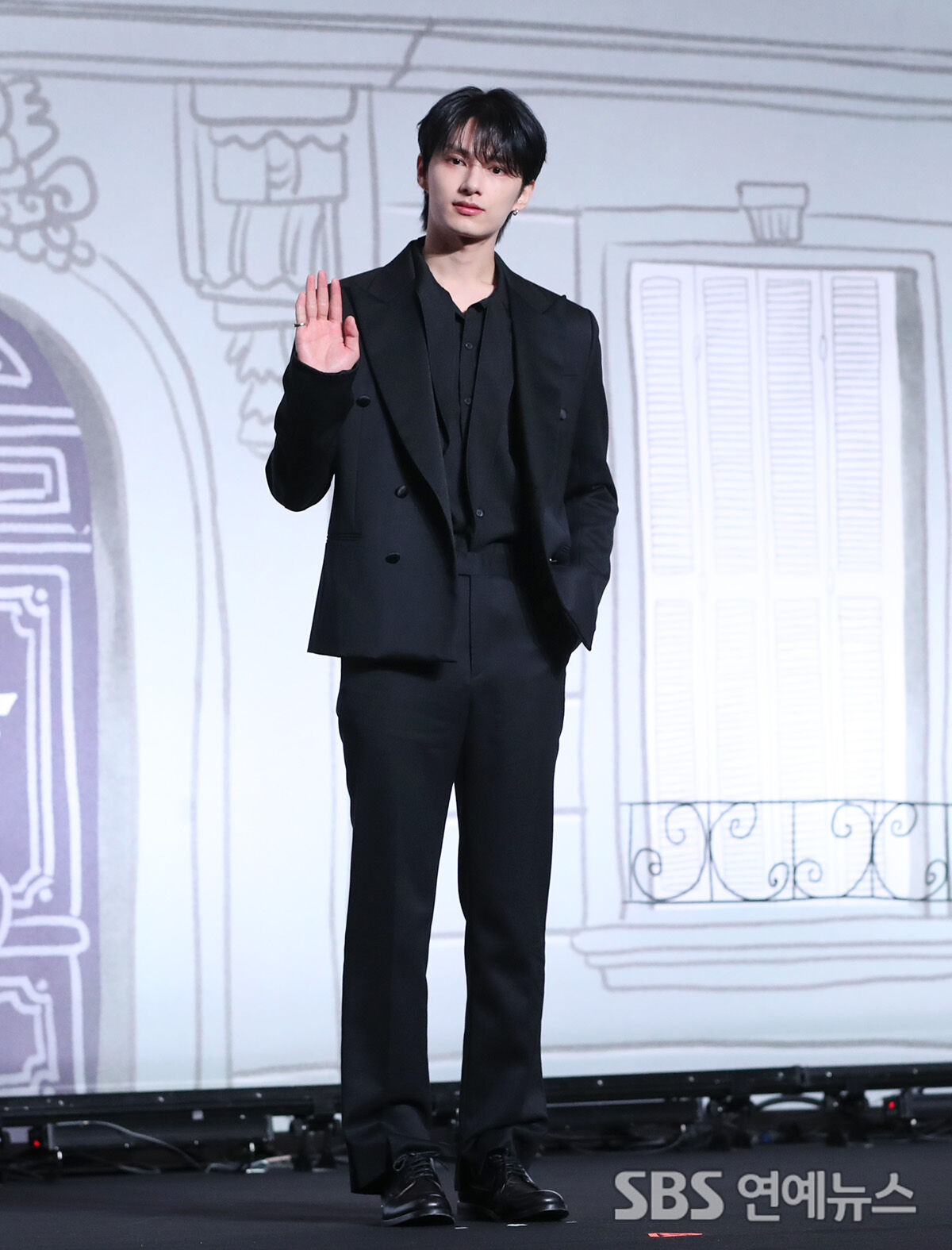 Jun of SEVENTEEN at the '17 Is Right Here' press conference in Seoul