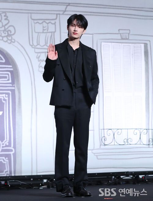 Jun of SEVENTEEN at the '17 Is Right Here' press conference in Seoul
