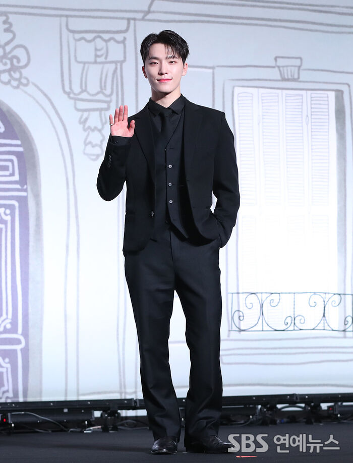 SEVENTEEN's Dino