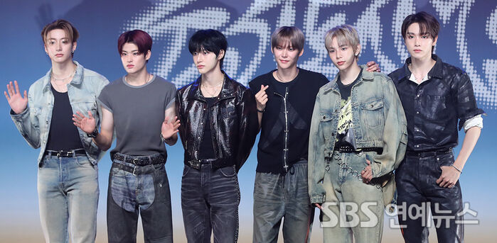 RIIZE at the 'RIIZING' media showcase in Seoul