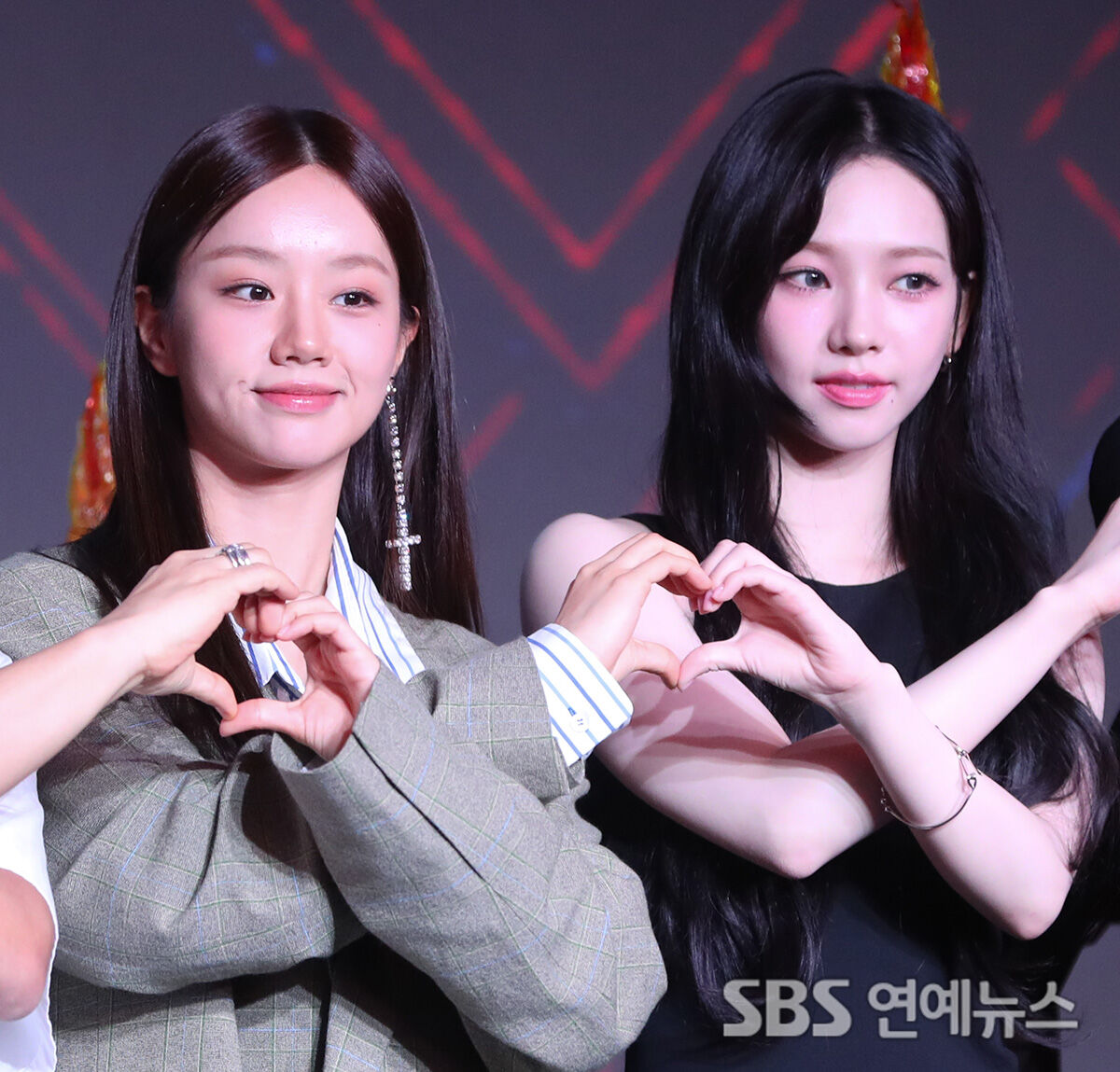 Hyeri and Karina