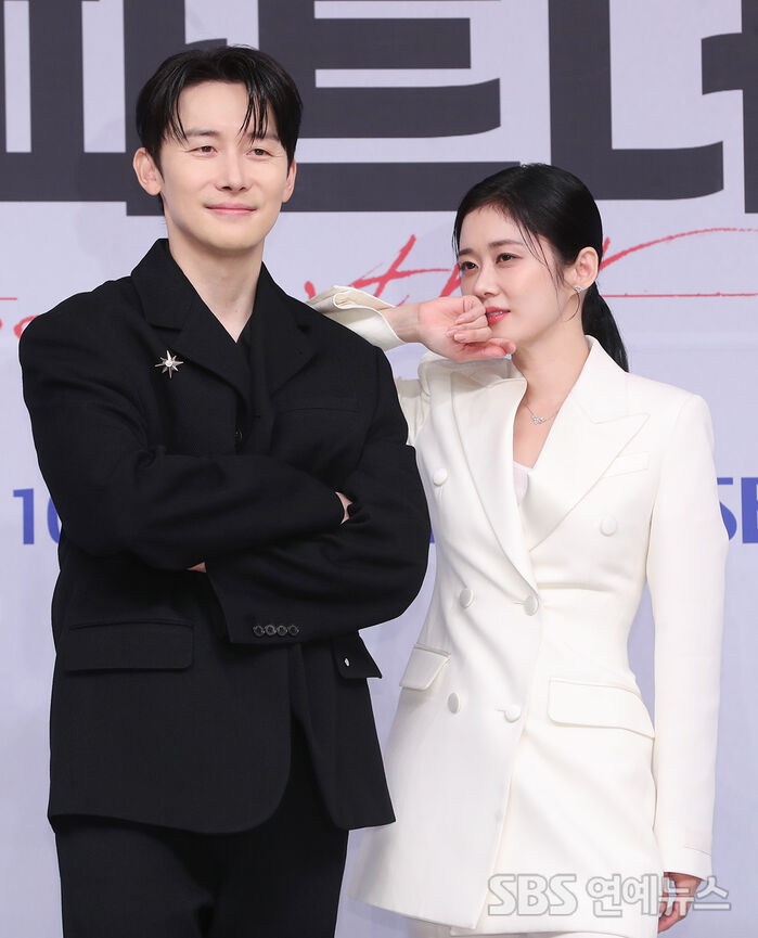 Kim Jun-han and Jang Na-ra