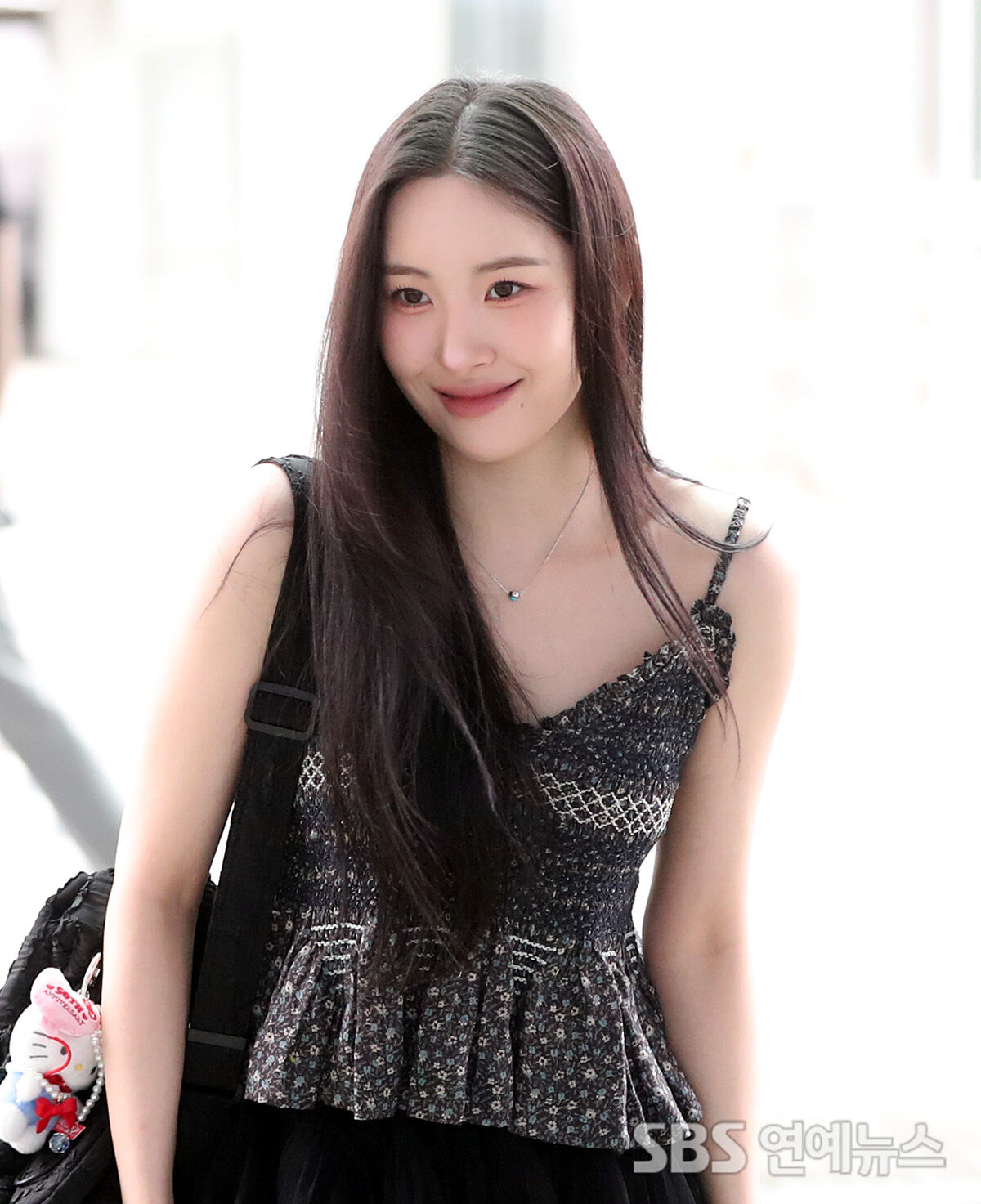 [Throwback] SUNMI Jets to Taiwan With a Breezy Smile