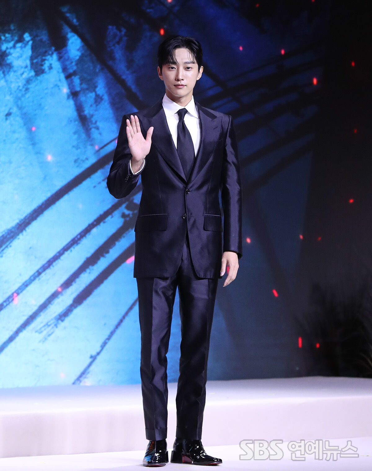 Jinyoung
