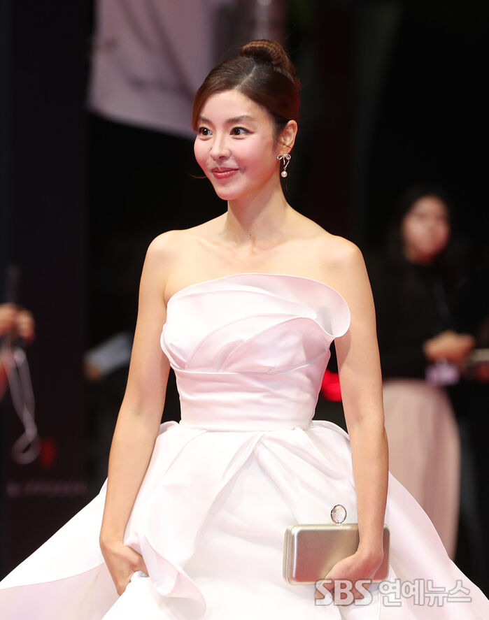 Actress Kim Gyu-ri Wins Legal Battle Against Malicious Commenter Who Faces One-Year Prison Sentence