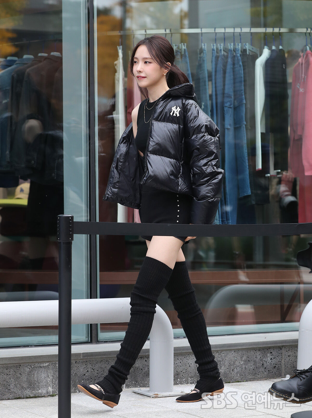 손나은