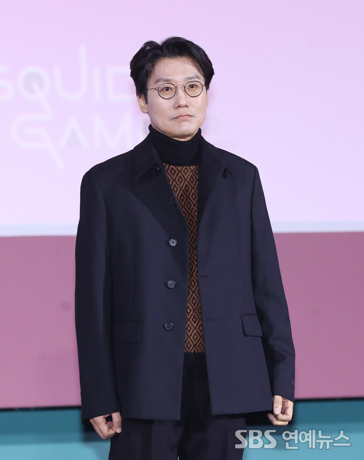 황동혁 감독