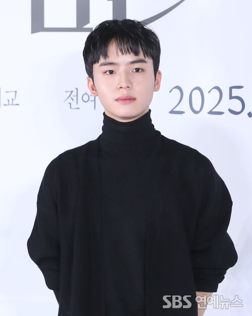 문우진