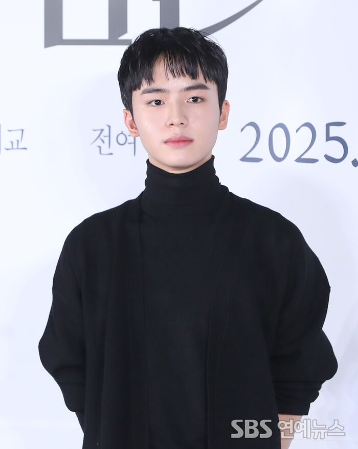 문우진