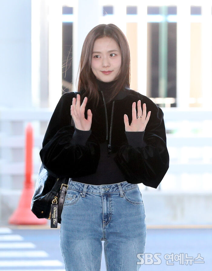 JISOO
