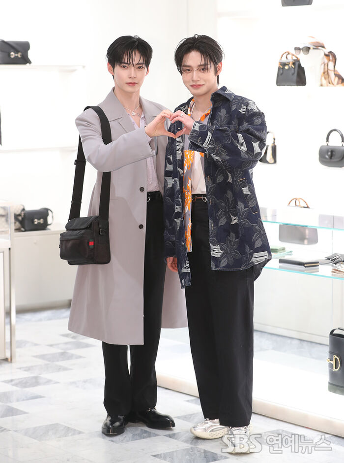 Zero Base One Kim Ji-woong and Seong Han-bin