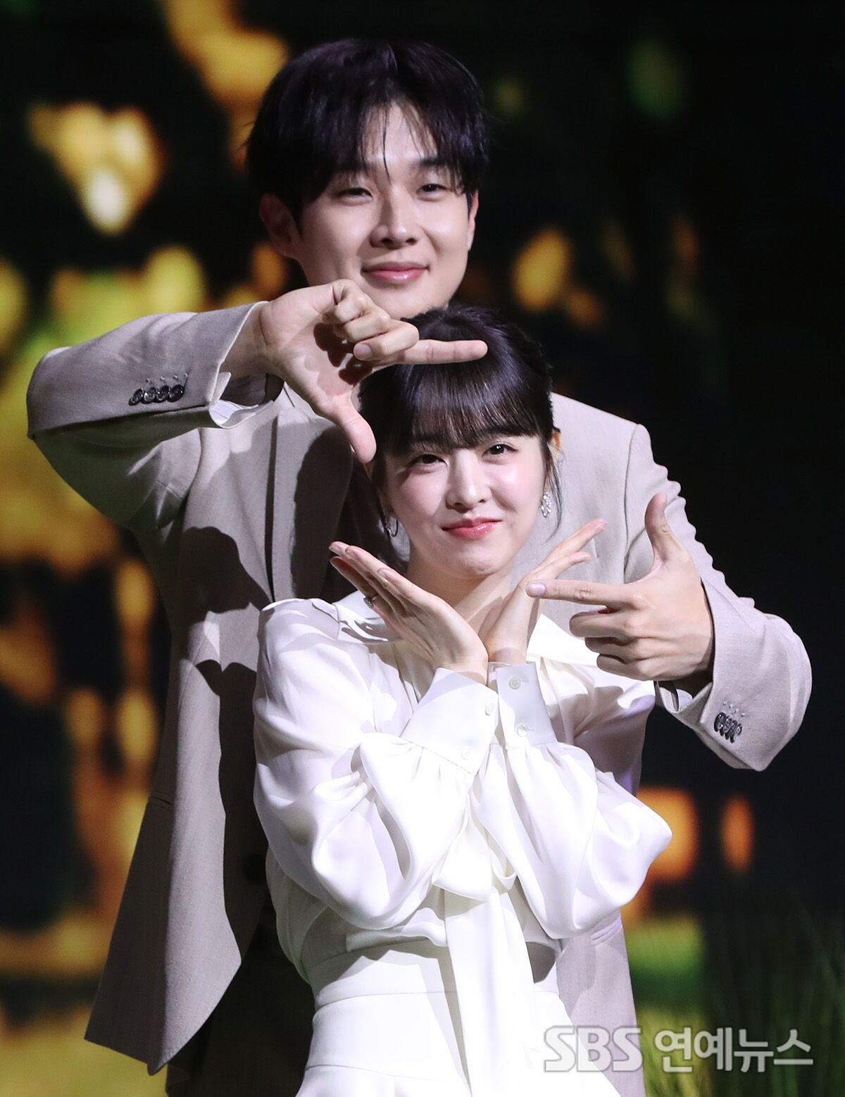 Choi Woo-shik Park Bo-young