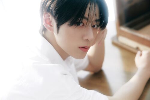 NOWZ JINHYUK Lands His First Gig as a Music Show Host on 'K