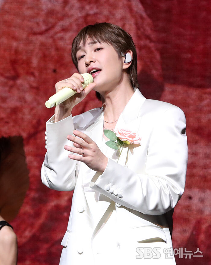 [E-Photo] SHINee's ONEW Makes a Comeback with His 2nd Solo Album 'PERCENT'