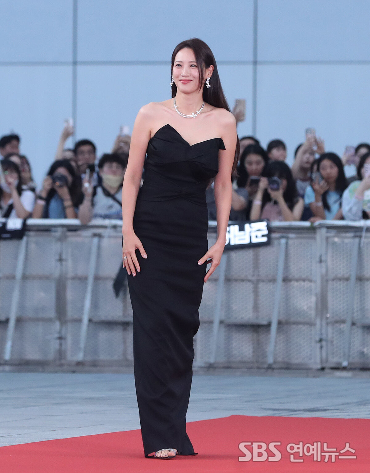 수현