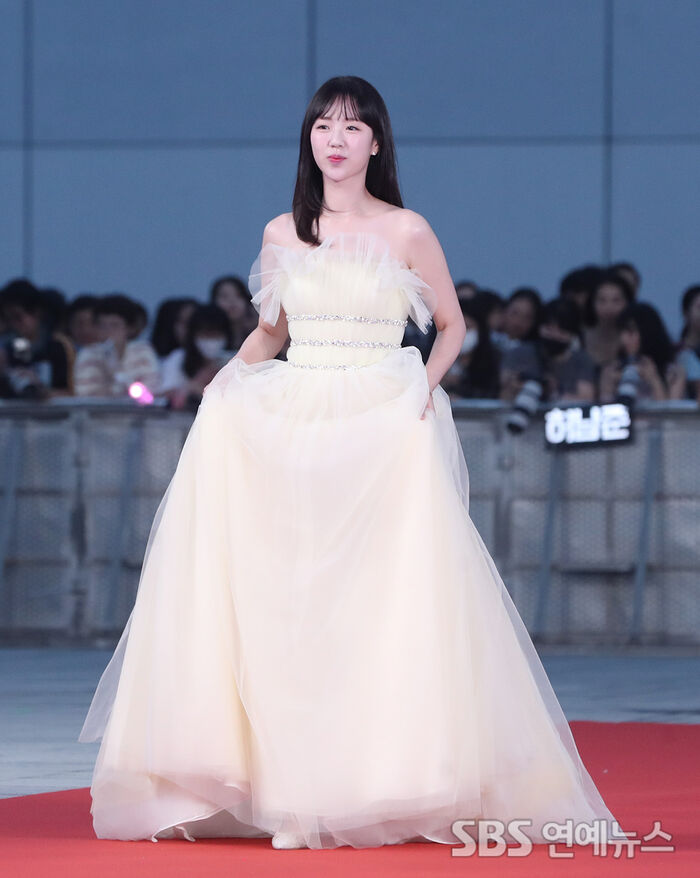 [E-Photo] Ji Yeeun: "Here as a Nominee for the Entertainment Award!"