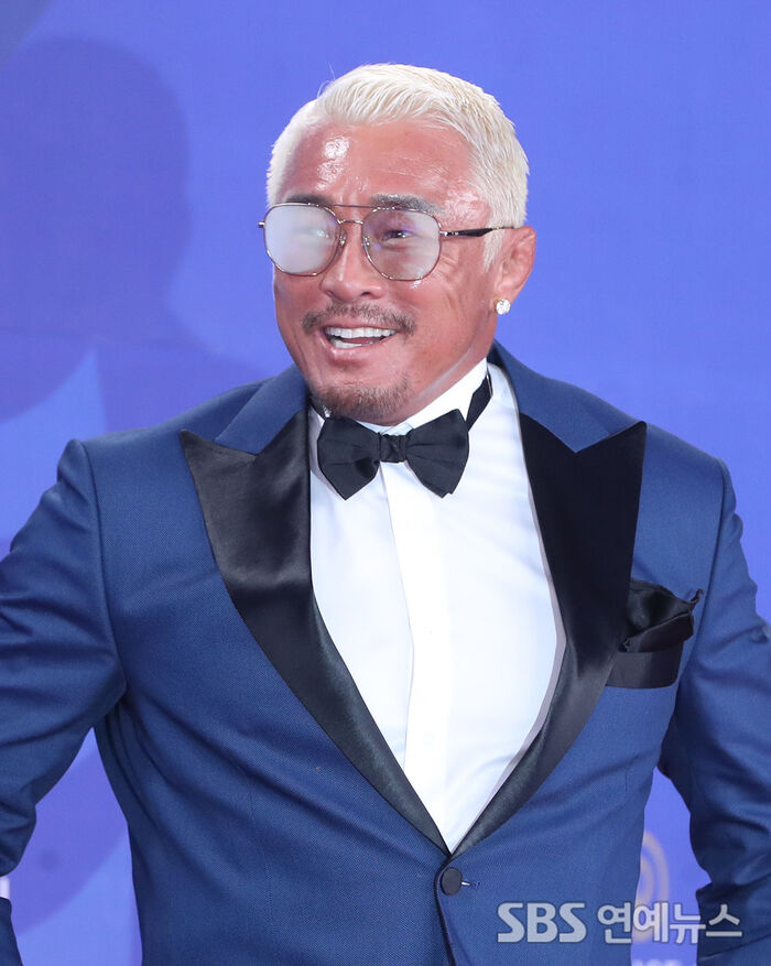 [E-Photo] Choo Sung-hoon, "Seems like the gentleman can't see well in front"
