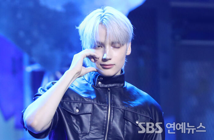 [E-Photo] TOMORROW X TOGETHER's HUENINGKAI, 'A Wink Heart'