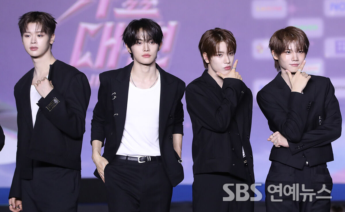 클로즈유어아이즈