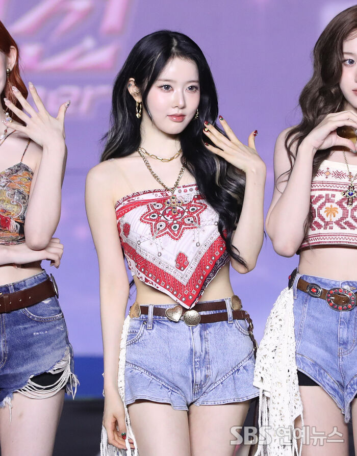 STAYC's Sieun