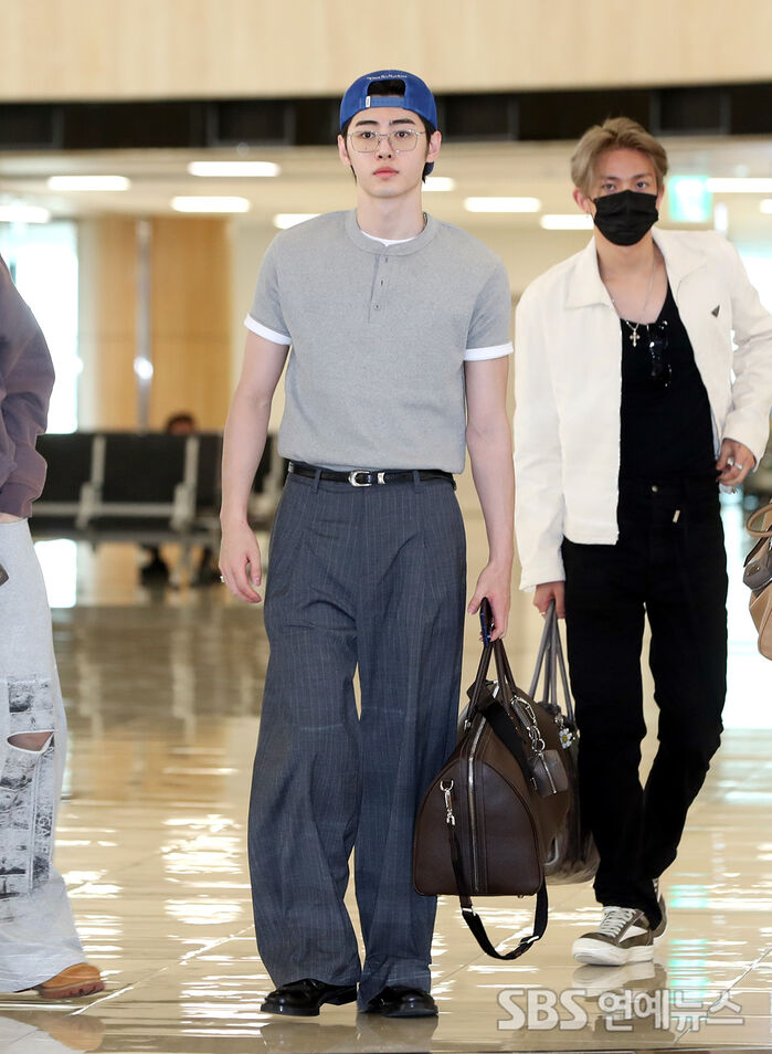 [E-Photo] ENHYPEN's SUNGHOON, 'Oozing Boyish Charm from the Morning'