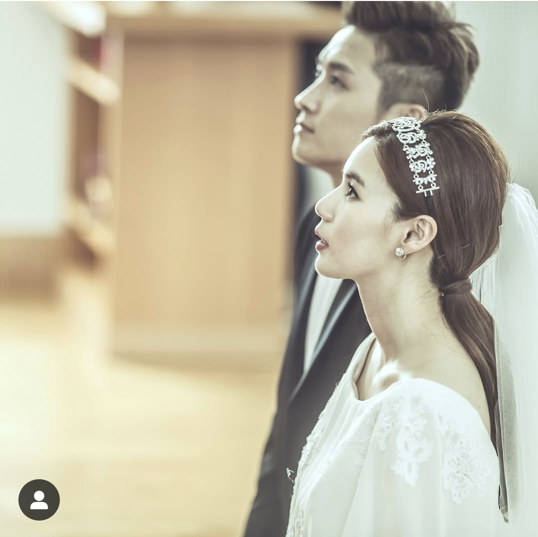 진태현, 10년 전 결혼식 사진 공개… 아내 박시은</font>에게 내 모든 걸 바칠 것 