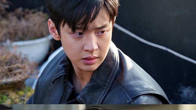 'The Mantis: Original Sin' Jang Dong-Yoon Transforms Into a Rugged Detective: Production Team Praises Him to the Sky