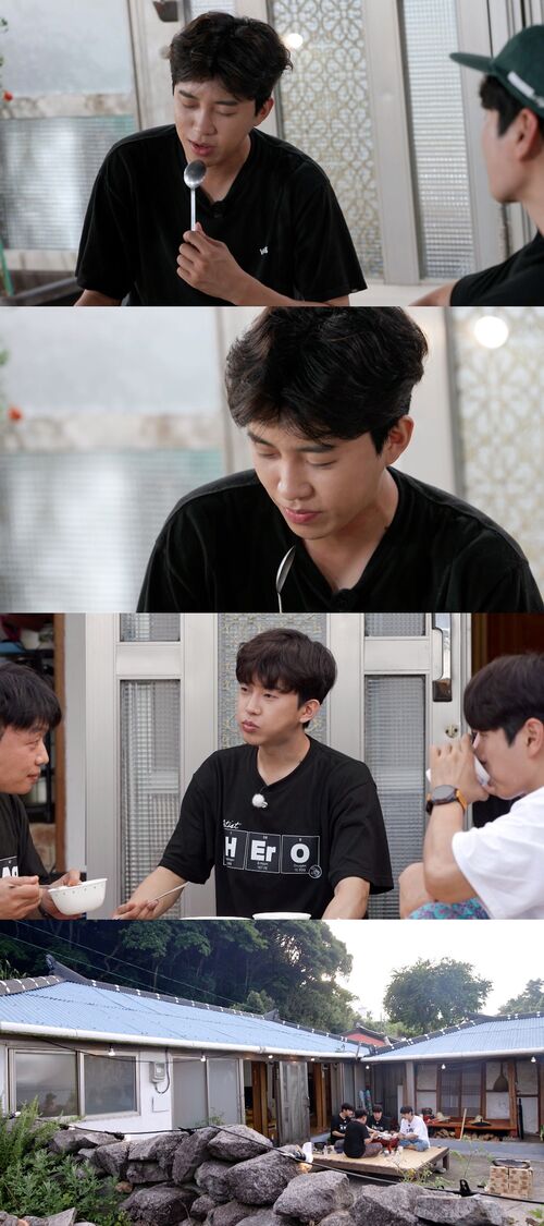 임영웅, 숟가락 마이크 들고 감동의 즉흥 라이브…'섬총각 영웅', 티저부터 힐링 그 자체