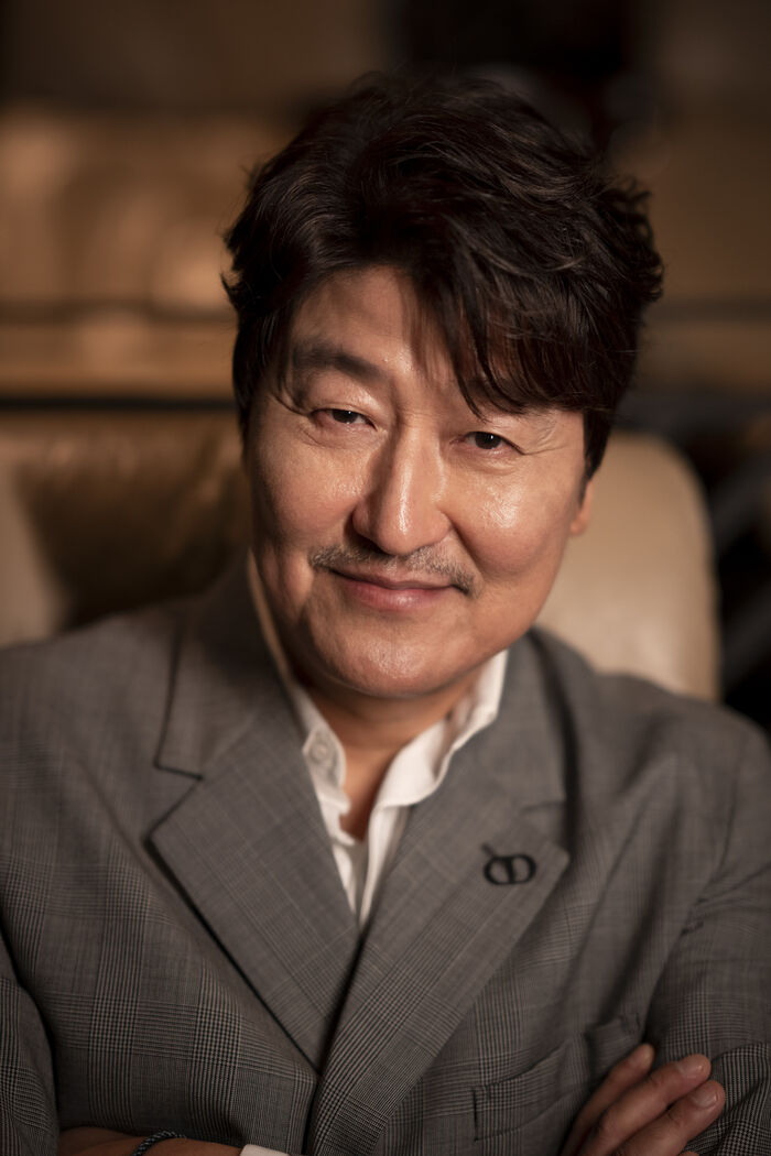 Song Kang-ho Signs Exclusive Deal With Galaxy Corporation, Joining G-DRAGON