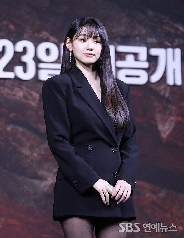 [E-Photo] Kang Mina Introduces Disney+ Series 'Twelve'