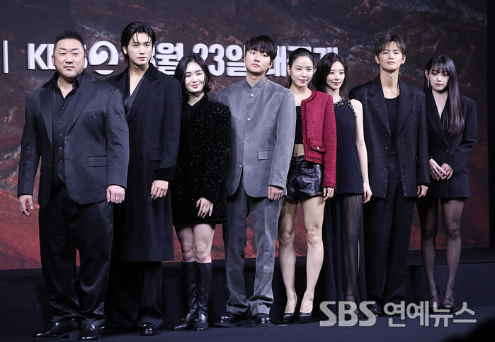 [E-Photo] Stars of 'Twelve,' a Zodiac-Themed Korean Superhero Series