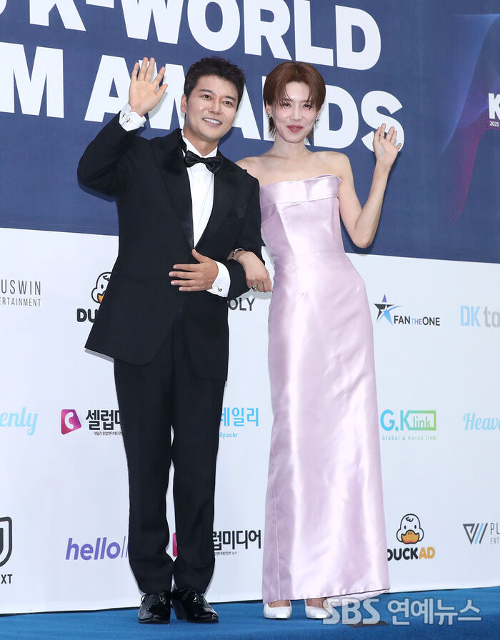 Jun Hyun-moo and Jang Do-yeon