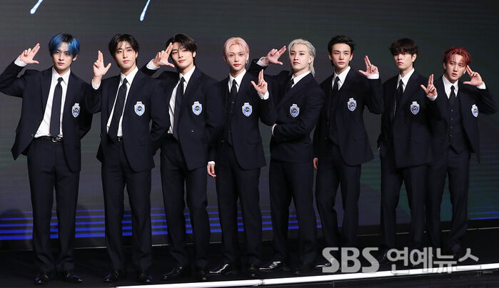 Stray Kids