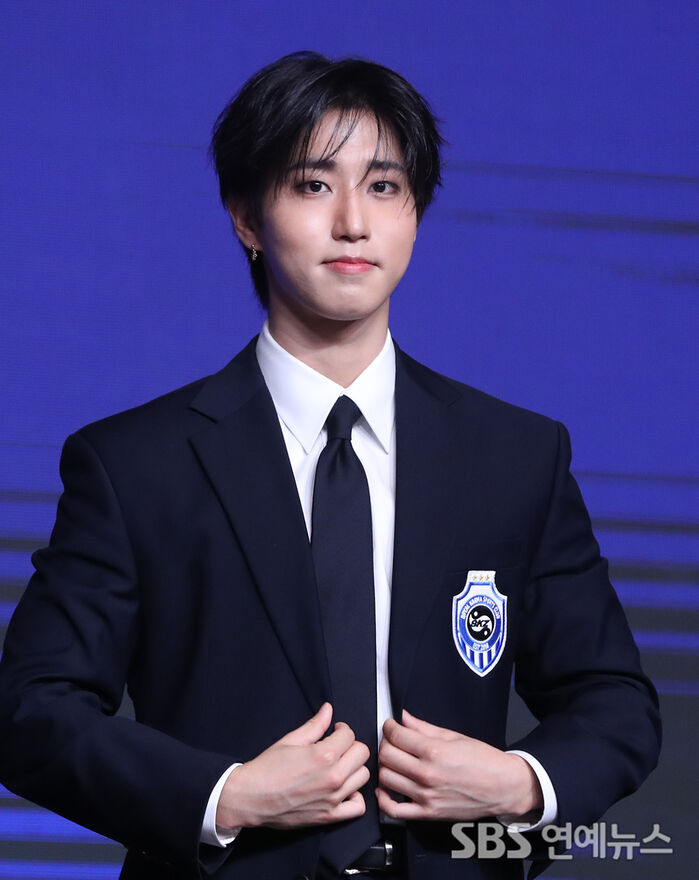 Stray Kids' HAN Stuns in Sharp Suit at 'KARMA' Press Conference