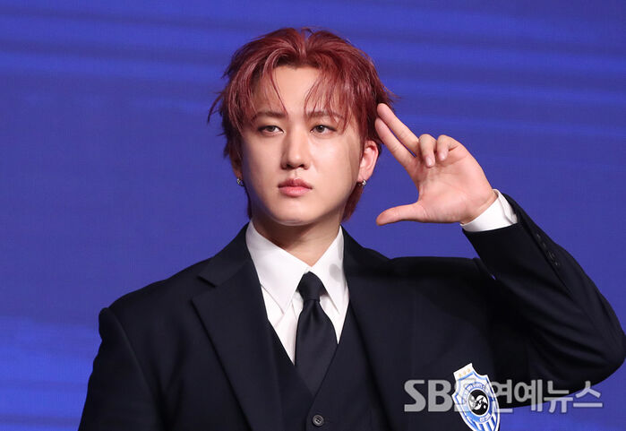 CHANGBIN Brings Charisma to Stray Kids' "KARMA" Press Conference