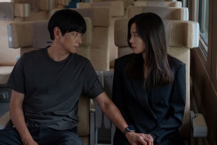 Jun Ji-hyun & Gang Dong-won Lock Eyes in 'Tempest' as Sparks Fly in New Stills