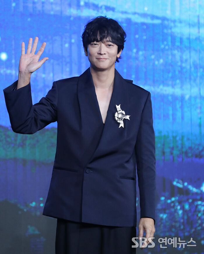 Gang Dong-won Turns the 'Tempest' Press Event Into a Runway Moment