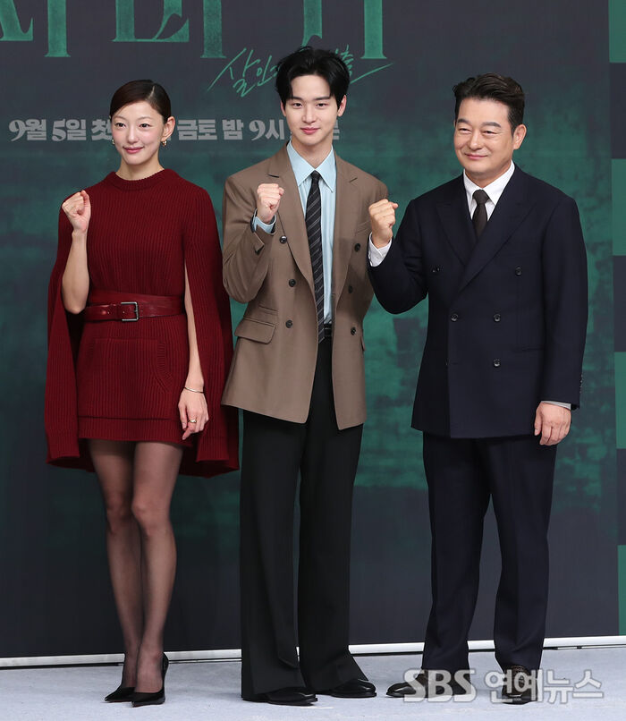 Lee El, Jang Dong Yoon and Jo Sung Ha