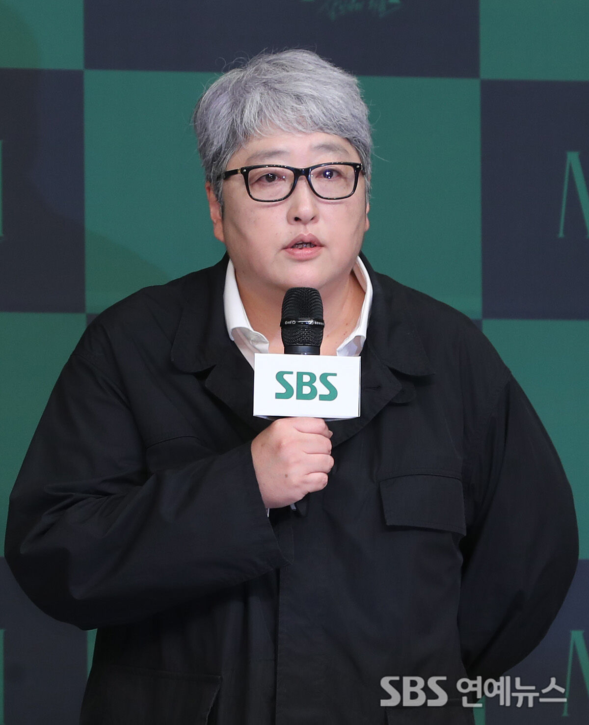 변영주 감독