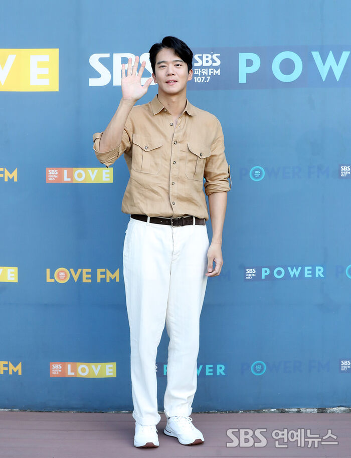 Ha Seok-jin Arrives for SBS PowerFM Appearance