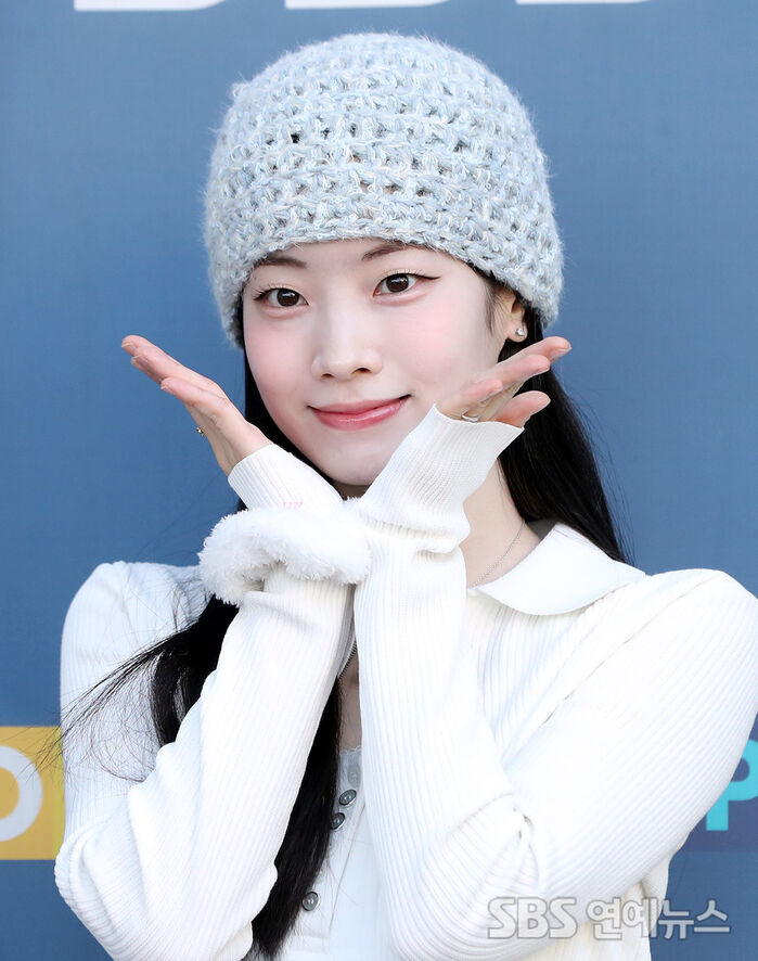TWICE's DAHYUN, "She's Lovely in a Flower Pose"